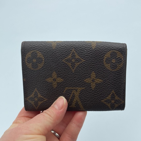 LOUIS VUITTON MONOGRAM KEY HOLDER CASE - Picture 4 of 9